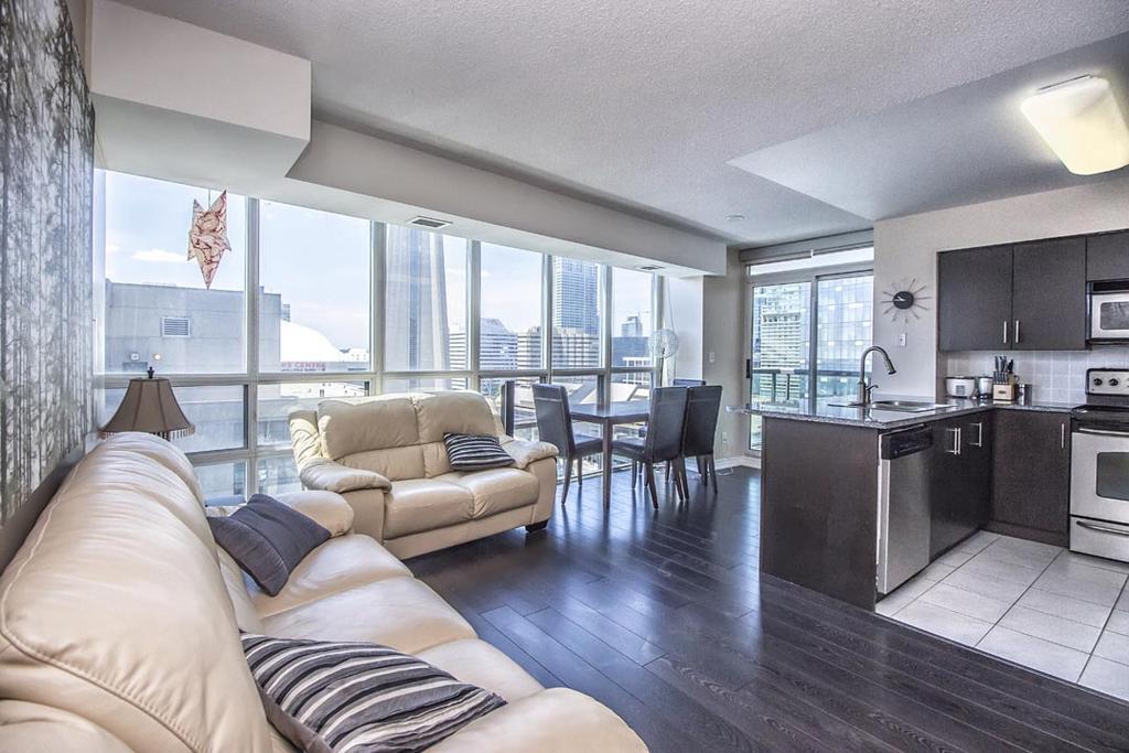 Napa Furnished Suites At Cn Tower & Maple Leaf Square Toronto Zimmer foto